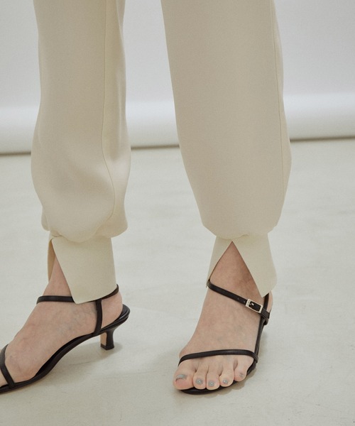 SALON adam et rope'（サロン アダム エ ロペ）の「【洗える】ダブルクロスジョガーパンツ（その他パンツ・レディース・ブラック/オフホワイト・FREE）」の12枚目の写真