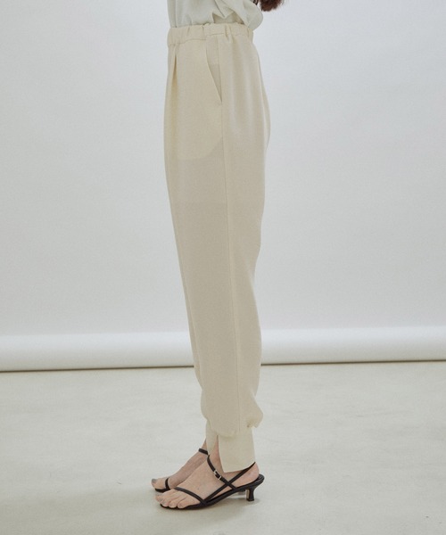 SALON adam et rope'（サロン アダム エ ロペ）の「【洗える】ダブルクロスジョガーパンツ（その他パンツ・レディース・ブラック/オフホワイト・FREE）」の15枚目の写真