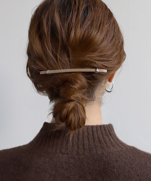 メタルポイントレザー調スリムバレッタ（バレッタ/ヘアクリップ