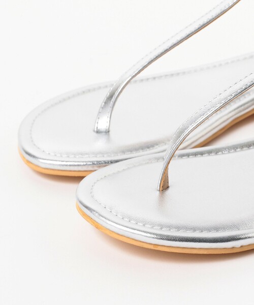 Ray BEAMS（レイビームス）の「Ray BEAMS / メタリック トング サンダル（サンダル・レディース・シルバー/オレンジ/ロイヤルブルー・23.0cm/23.5cm/24.0cm/24.5cm）」の7枚目の写真