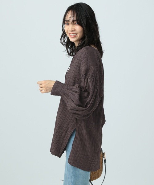 BAYFLOW(ベイフロー)の「シャーリング楊柳ブラウス(シャツ/ブラウス・レディース・ブルー/オフホワイト/チャコール・FREE)」の9枚目の写真