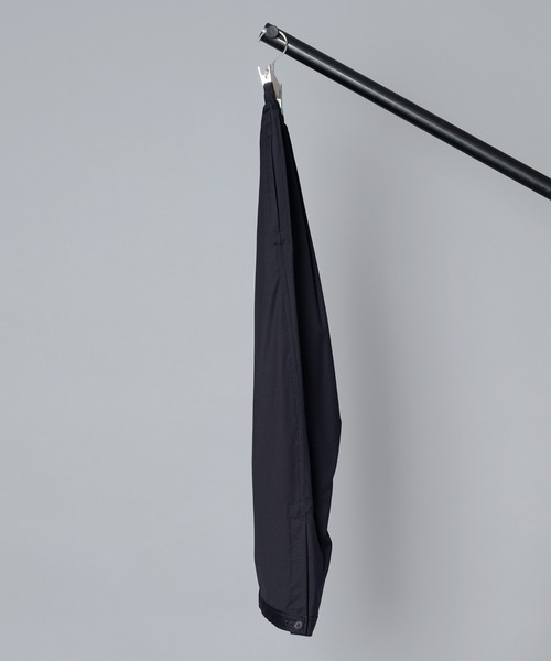 SEEALL(シーオール)の「【 SEEALL / シーオール 】ELASTIC BAND PANTS / エラスティック バンド パンツ(スラックス・メンズ・ネイビー・2/1)」の3枚目の写真