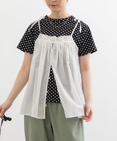 POU DOU DOU（プードゥドゥ）の「キャミソールブラウス（キャミソール・レディース・オフホワイト/グリーン/ダークグレー・3）」の2枚目の写真