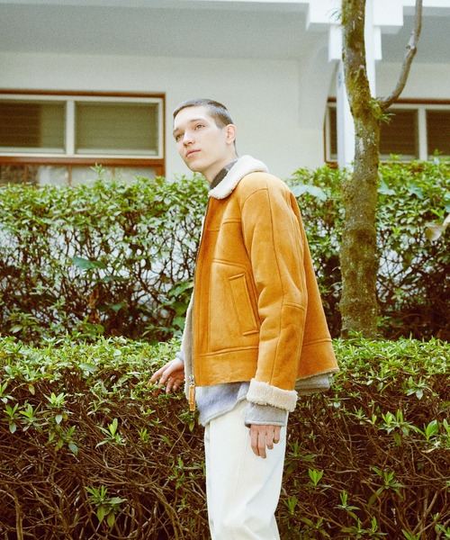 KIIT(キート)の「KIIT キート / SENTER SLIT PANTS センタースリットパンツ / KIP-P93A-006(デニムパンツ・メンズ・アイボリー・1/3/2)」の2枚目の写真