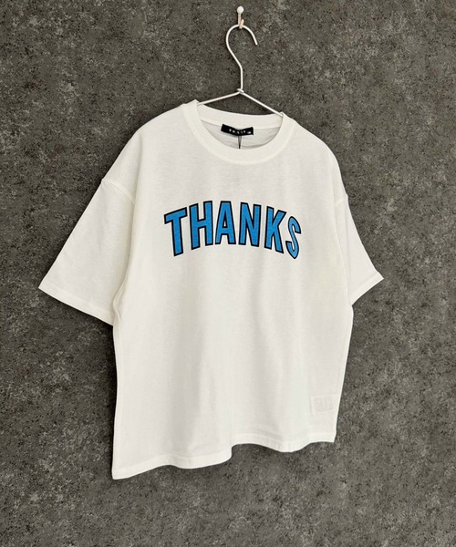 THE CASUAL(カジュアル)の「選べる16カラー BIGシルエット 半袖T(Tシャツ/カットソー・キッズ・オフホワイト/ラベンダー/ホワイト系2/ホワイト系/グレー系/チャコール/ダークグリーン/ブラック/ベージュ/ブラック系2/杢グレー/オレンジ/ブラック系/ホワイト系1/ダークグリーン系/ブラック系1・110cm/150cm/130cm/120cm/140cm/160cm)」の4枚目の写真