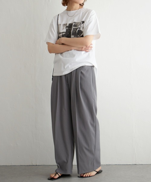 notch.(ノッチ)の「クレープワイドタックパンツ(その他パンツ・レディース・オフホワイト/グレー/ブラック・M)」の16枚目の写真
