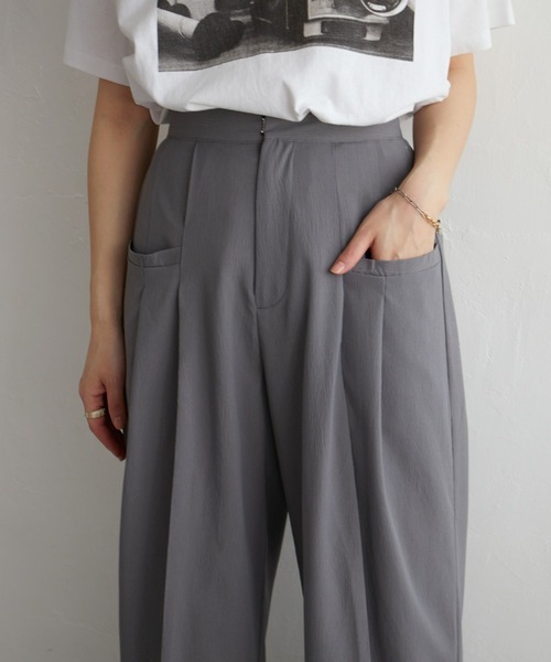 notch.(ノッチ)の「クレープワイドタックパンツ(その他パンツ・レディース・オフホワイト/グレー/ブラック・M)」の10枚目の写真