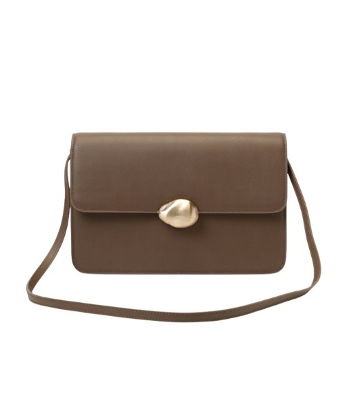 anuans（アニュアンス）の「モチーフ付きショルダーバッグ（ショルダー