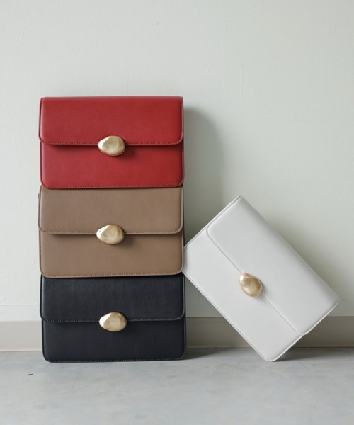 anuans（アニュアンス）の「モチーフ付きショルダーバッグ（ショルダーバッグ・レディース・レッド/ホワイト系その他/ブラック/ブラウン系1・FREE）」の8枚目の写真