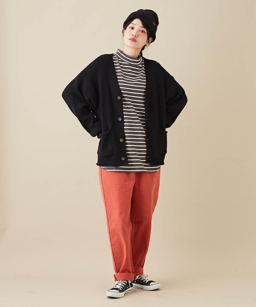 CUBE SUGAR（キューブシュガー）の「バルキーニットVネックカーディガン（カーディガン/ボレロ・レディース・ブラック/ブラック系その他/ナチュラル/パープル/マスタード・M）」の9枚目の写真