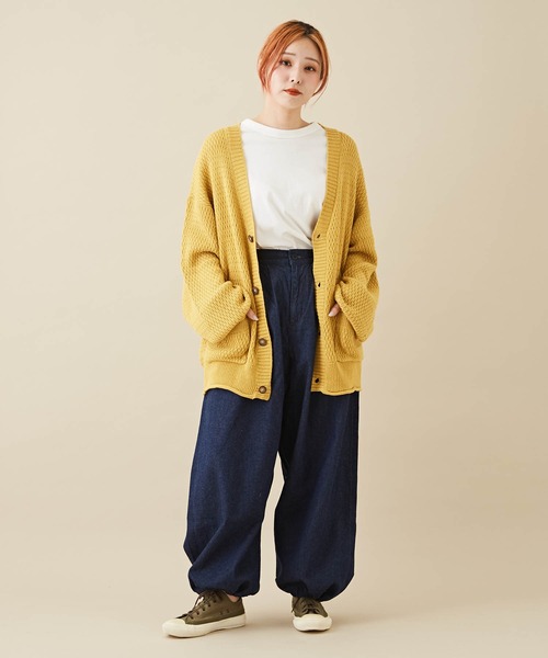 CUBE SUGAR（キューブシュガー）の「バルキーニットVネックカーディガン（カーディガン/ボレロ・レディース・ブラック/ブラック系その他/ナチュラル/パープル/マスタード・M）」の12枚目の写真