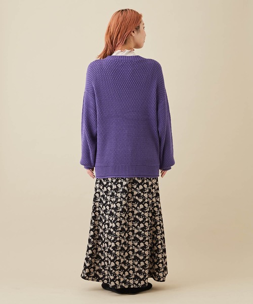 CUBE SUGAR（キューブシュガー）の「バルキーニットVネックカーディガン（カーディガン/ボレロ・レディース・ブラック/ブラック系その他/ナチュラル/パープル/マスタード・M）」の21枚目の写真