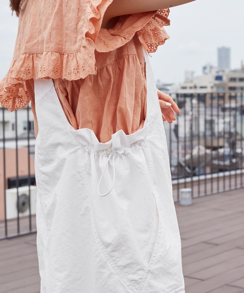 w closet（ダブルクローゼット）の「ナイロンサロペットパンツ