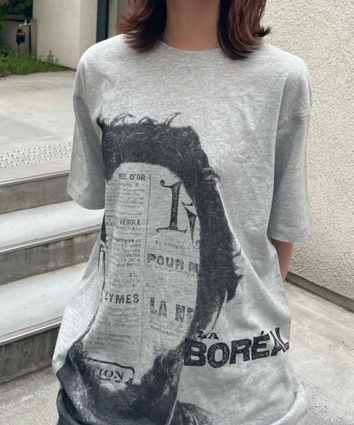 shesame(シーセム)の「ビッグプリントピグメント加工Tシャツ(Tシャツ/カットソー・レディース・ベージュ/グレー・MEDIUM/LARGE)」の13枚目の写真