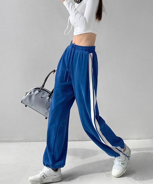 Chick（チック）の「サイドラインスウェットパンツ（その他パンツ・レディース・チャコールグレー/ブラック/ベージュ/ブルー・M/L/S）」の4枚目の写真