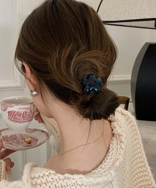 TONE SELECT GOODS(トーンセレクトグッズ)の「pur chouchou/フラワー ハート ヘアゴム P4073(ヘアゴム・レディース・アイボリー/グリーン/グレー/ブラウン/ネイビー/ピンク/ホワイト系その他/ブラウン系その他/ピンク系その他/グリーン系その他/ブルー系その他・FREE)」の8枚目の写真