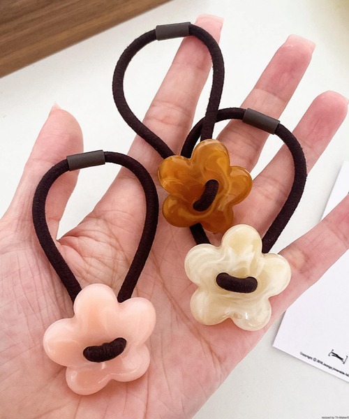 TONE SELECT GOODS(トーンセレクトグッズ)の「pur chouchou/フラワー ハート ヘアゴム P4073(ヘアゴム・レディース・アイボリー/グリーン/グレー/ブラウン/ネイビー/ピンク/ホワイト系その他/ブラウン系その他/ピンク系その他/グリーン系その他/ブルー系その他・FREE)」の16枚目の写真