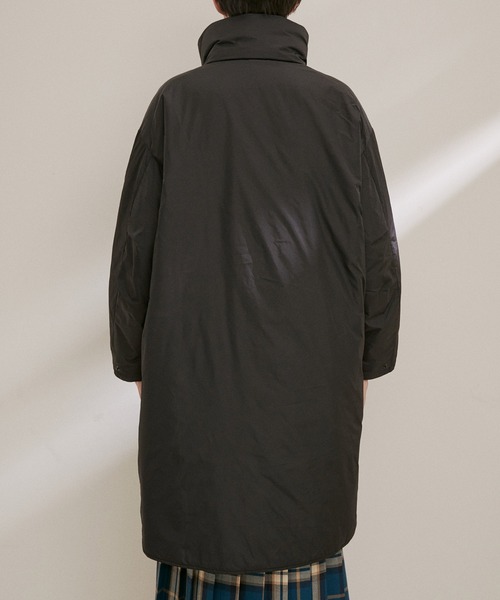 DESCENTE ALLTERRAIN（デサント　オルテライン）の「【DESCENTE ALLTERRAIN 81（デサントオルテライン）】別注撥水モンスターパーカー（その他アウター・レディース・シルバー/ブラック・FREE）」の13枚目の写真