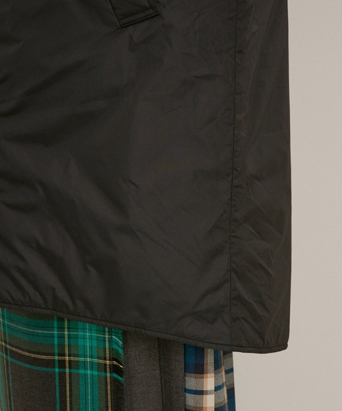 DESCENTE ALLTERRAIN（デサント　オルテライン）の「【DESCENTE ALLTERRAIN 81（デサントオルテライン）】別注撥水モンスターパーカー（その他アウター・レディース・シルバー/ブラック・FREE）」の17枚目の写真