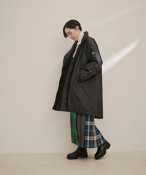 DESCENTE ALLTERRAIN（デサント　オルテライン）の「【DESCENTE ALLTERRAIN 81（デサントオルテライン）】別注撥水モンスターパーカー（その他アウター・レディース・シルバー/ブラック・FREE）」の22枚目の写真