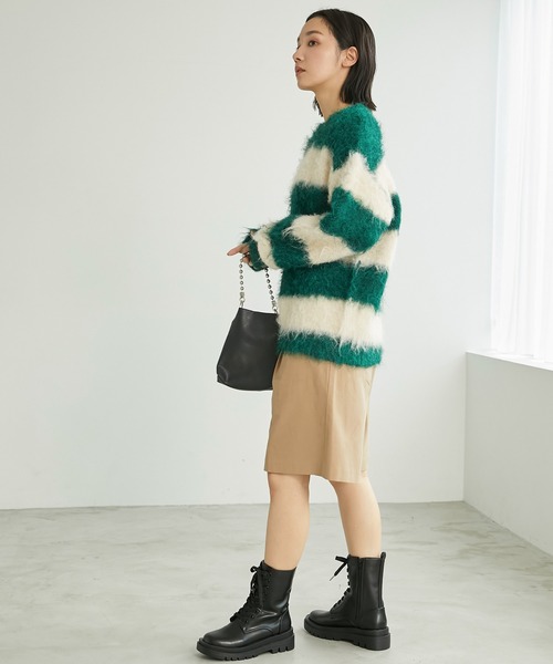 Chaco closet（チャコ クローゼット）の「シャギーニットワイドボーダーオーバーサイズプルオーバー（ニット/セーター・レディース・ネイビー/レッド/ブラック/グリーン・FREE）」の13枚目の写真