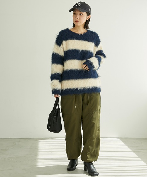 Chaco closet（チャコ クローゼット）の「シャギーニットワイドボーダーオーバーサイズプルオーバー（ニット/セーター・レディース・ネイビー/レッド/ブラック/グリーン・FREE）」の21枚目の写真