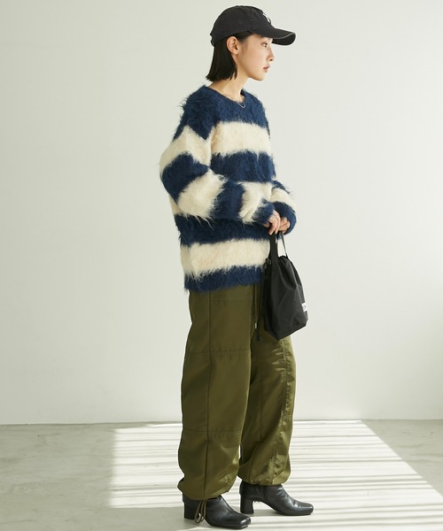 Chaco closet（チャコ クローゼット）の「シャギーニットワイドボーダーオーバーサイズプルオーバー（ニット/セーター・レディース・ネイビー/レッド/ブラック/グリーン・FREE）」の22枚目の写真