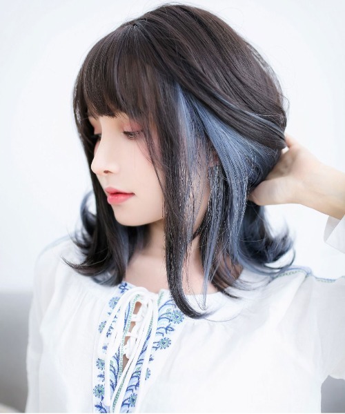 Port(ポート)の「【 フルウィッグ 】 インナーカラー ミージョ / ミディアムストレート / シースルーバング(ウィッグ・レディース・ブラック×ピンク/ブラック×ブルー/グレー×ピンク/ブラック×ゴールド/ブラック×グレー・FREE)」の9枚目の写真
