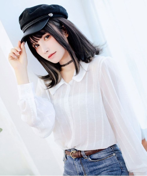 Port(ポート)の「【 フルウィッグ 】 インナーカラー ミージョ / ミディアムストレート / シースルーバング(ウィッグ・レディース・ブラック×ピンク/ブラック×ブルー/グレー×ピンク/ブラック×ゴールド/ブラック×グレー・FREE)」の21枚目の写真