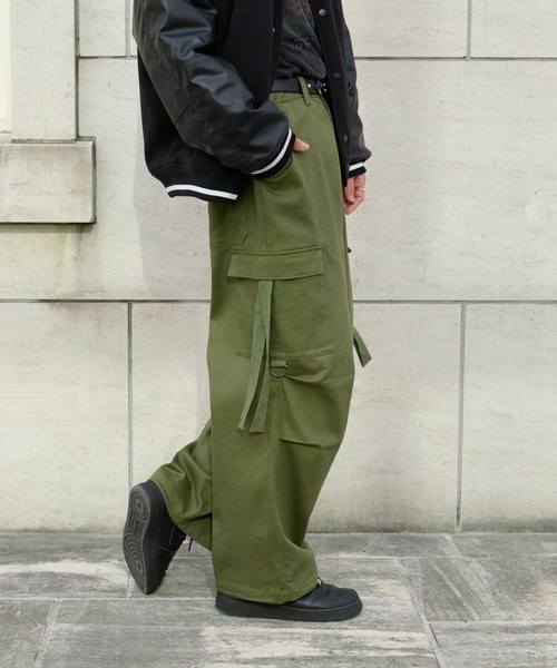 COLONY 2139（コロニートゥーワンスリーナイン）の「ヘビーツイルストレッチパラシュートパンツ（カーゴパンツ・メンズ・カーキ/ブラック・MEDIUM/LARGE）」の7枚目の写真