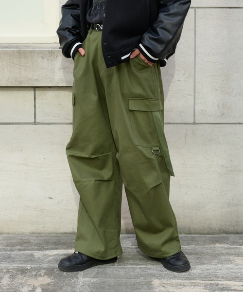 COLONY 2139（コロニートゥーワンスリーナイン）の「ヘビーツイルストレッチパラシュートパンツ（カーゴパンツ・メンズ・カーキ/ブラック・MEDIUM/LARGE）」の8枚目の写真