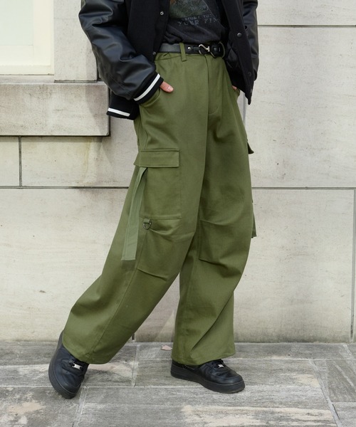 COLONY 2139（コロニートゥーワンスリーナイン）の「ヘビーツイルストレッチパラシュートパンツ（カーゴパンツ・メンズ・カーキ/ブラック・MEDIUM/LARGE）」の9枚目の写真