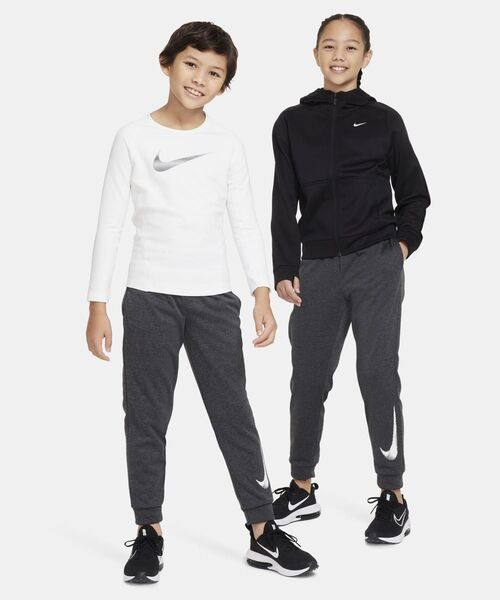 NIKE(ナイキ)の「ナイキ マルチ+ ジュニア Therma-FIT トレーニングジョガー / Nike Multi+Big Kids' Therma-FIT Training Joggers<130-170cm 展開>(スウェットパンツ・キッズ・ブラック/グレー系その他・150/140/160/130/170)」の7枚目の写真