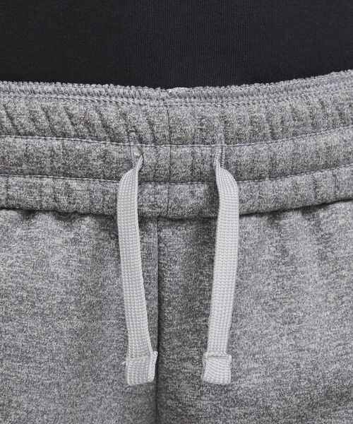 NIKE(ナイキ)の「ナイキ マルチ+ ジュニア Therma-FIT トレーニングジョガー / Nike Multi+Big Kids' Therma-FIT Training Joggers<130-170cm 展開>(スウェットパンツ・キッズ・ブラック/グレー系その他・150/140/160/130/170)」の10枚目の写真