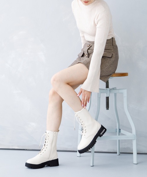 attagirl(アタガール)の「厚底ヒールレースアップブーツ(ブーツ・レディース・ブラック/アイボリー/ブラック系その他・LL/L/M/S)」の17枚目の写真