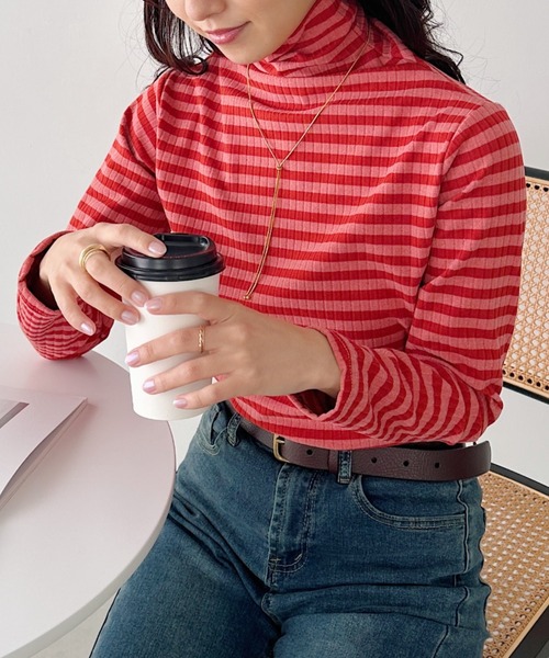CLEA(クレア)の「カラーボーダーハイネックトップス(Tシャツ/カットソー・レディース・グリーン/ブラック/レッド/ブラウン/オレンジ・FREE)」の9枚目の写真