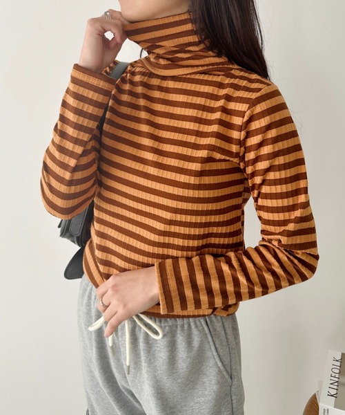 CLEA(クレア)の「カラーボーダーハイネックトップス(Tシャツ/カットソー・レディース・グリーン/ブラック/レッド/ブラウン/オレンジ・FREE)」の19枚目の写真