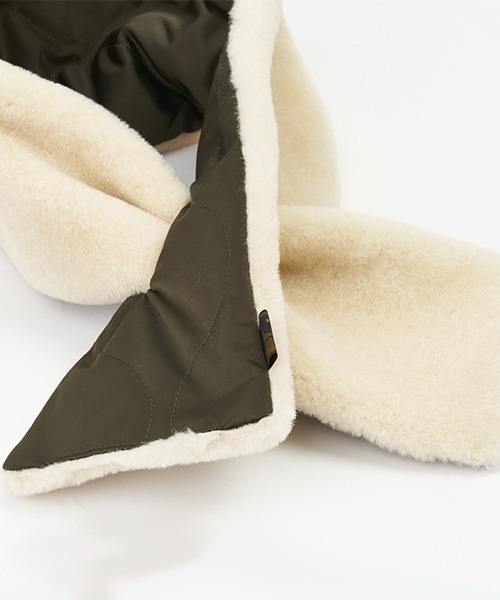 SUBLIME（サブライム）の「【SUBLIME / サブライム】キルティング＆ボア リバーシブル マフラー キャンプ アウトドア ユニセックス 大人カジュアル（マフラー・レディース・モカ/オリーブ/ブラック/グレー・FREE）」の7枚目の写真