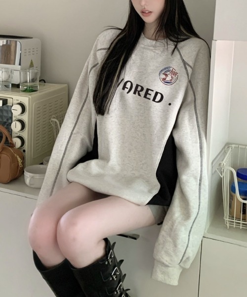 Vipoa（ヴィポア）の「スポーティーオーバースウェット（スウェット・レディース・グレー・FREE）」の3枚目の写真
