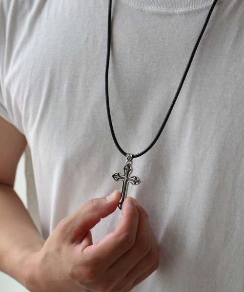 jupiter ダイヤベビークロスネックレス jupiter ダイヤベビークロスネックレス