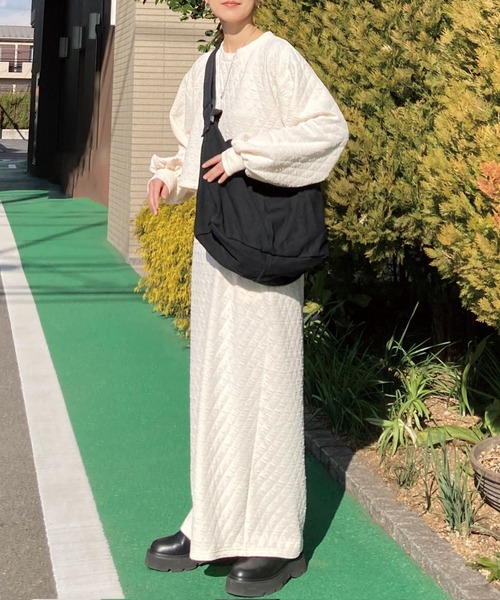 CORNERS(コーナーズ)の「ふくれジャガードキルトナロースカート(スカート・レディース・チャコールグレー/アイボリー/ブラック・M)」の1枚目の写真