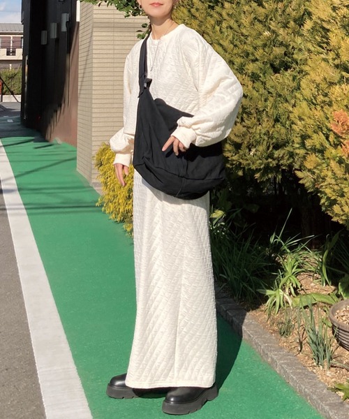 CORNERS(コーナーズ)の「ふくれジャガードキルトナロースカート(スカート・レディース・チャコールグレー/アイボリー/ブラック・M)」の7枚目の写真