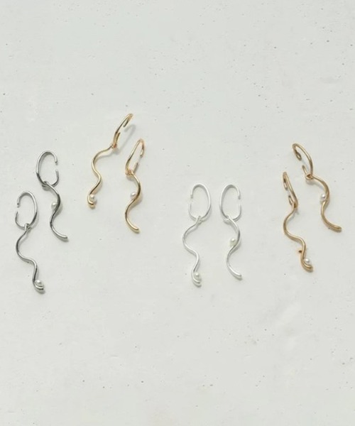 GOLDY(ゴールディ)の「【GOLDY】スウィング パール ウェービー イヤーカフ / 2230702 ※(イヤーカフ・レディース・ゴールド系その他2/シルバー/ゴールド/シルバー系その他・FREE)」の5枚目の写真