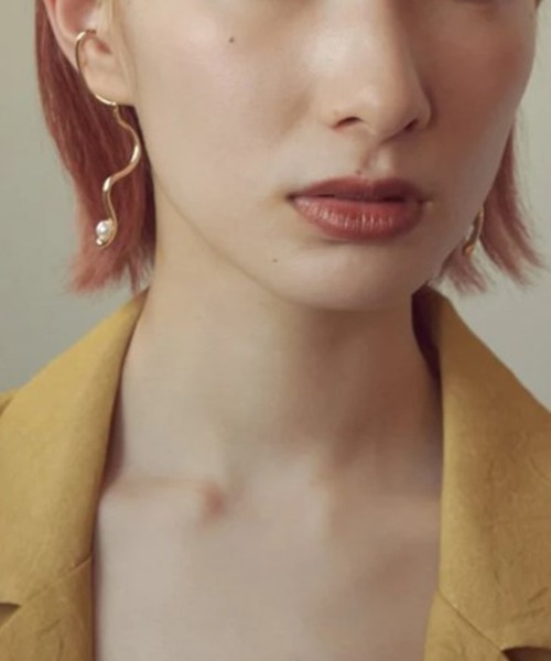 GOLDY(ゴールディ)の「【GOLDY】スウィング パール ウェービー イヤーカフ / 2230702 ※(イヤーカフ・レディース・ゴールド系その他2/シルバー/ゴールド/シルバー系その他・FREE)」の12枚目の写真