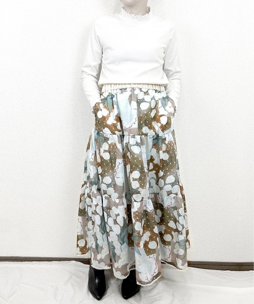 mudoca（ムドカ）の「【彼の憂い】プリントティアードスカート（スカート・レディース・ネイビー/テラコッタ・FREE）」の14枚目の写真