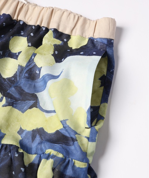 mudoca（ムドカ）の「【彼の憂い】プリントティアードスカート（スカート・レディース・ネイビー/テラコッタ・FREE）」の5枚目の写真