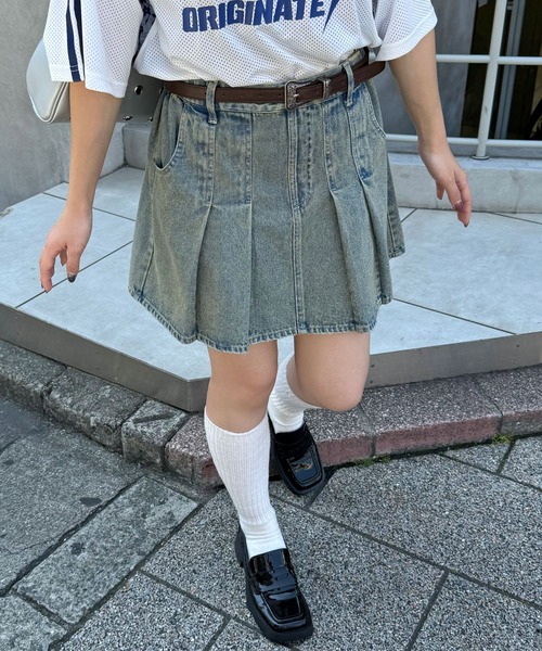 CIAOPANIC(チャオパニック)の「デニムタックプリーツミニスカート(デニムスカート・レディース・ブルー/サックスブルー・FREE)」の2枚目の写真