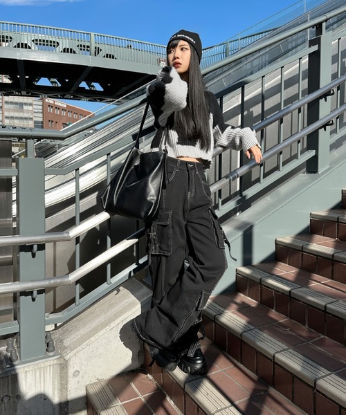 LVEU.（ラブユ.）の「【LVEU.】ステッチデザインデニムカーゴパンツ / ボトムス デニム パンツ ワイド ルーズ ブラック ステッチ ベルト カーゴ ワーク（カーゴパンツ・レディース・ブラック・FREE）」の16枚目の写真