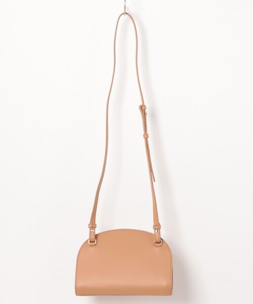 A.P.C.（アーペーセー）の「CLUTCH DEMI-LUNE  24P（クラッチバッグ・レディース・ベージュ系その他・ONESIZE）」の2枚目の写真