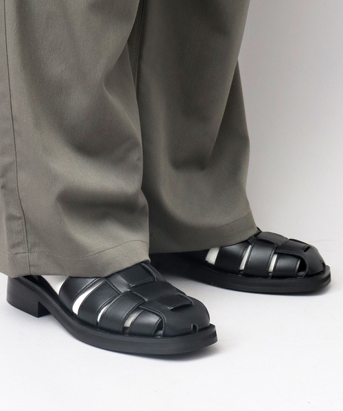 glabella（グラベラ）の「スクエアトゥ ヒールアップ グルカサンダル（サンダル・メンズ・ブラック・S/M/L）」の2枚目の写真